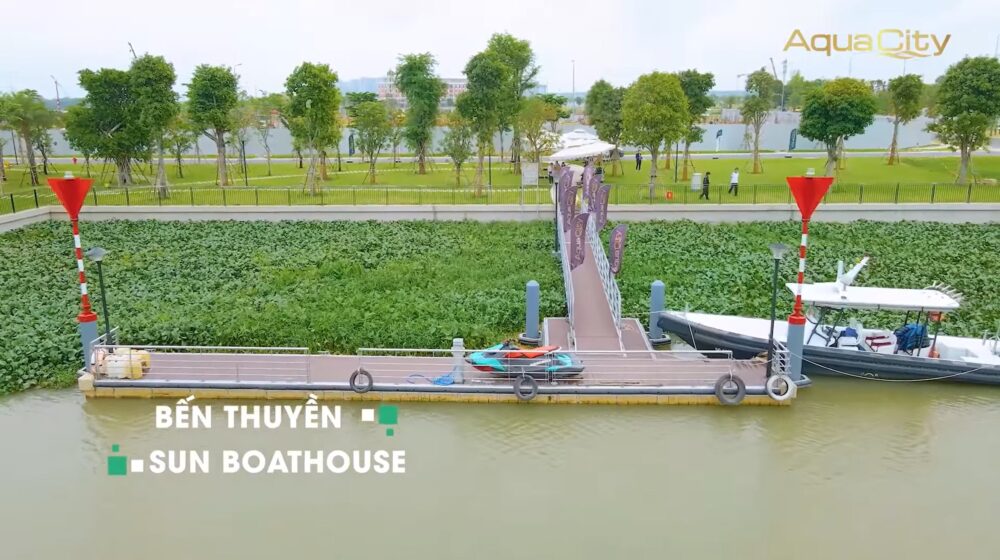 hình ảnh tiến độ clubhouse kayak Aqua City
