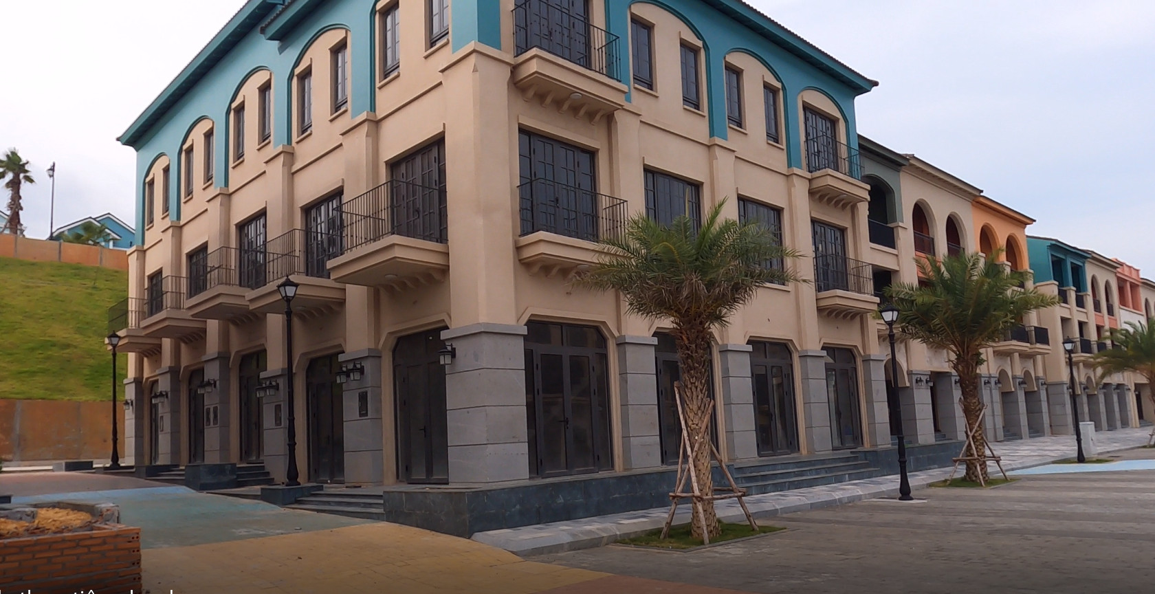 mẫu nhà shophouse novaworld phan thiết 4x18